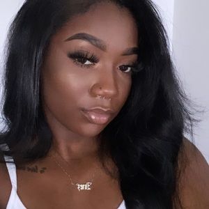 Meet your Posher, Inez